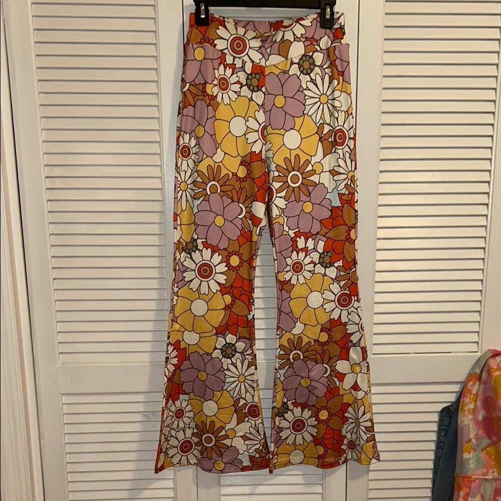Floral Patterned Flare Pants